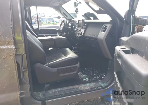 2014 Ford F-250 Lariat z USA, uszkodzony, nr VIN 1FT7W2B64EEB60483